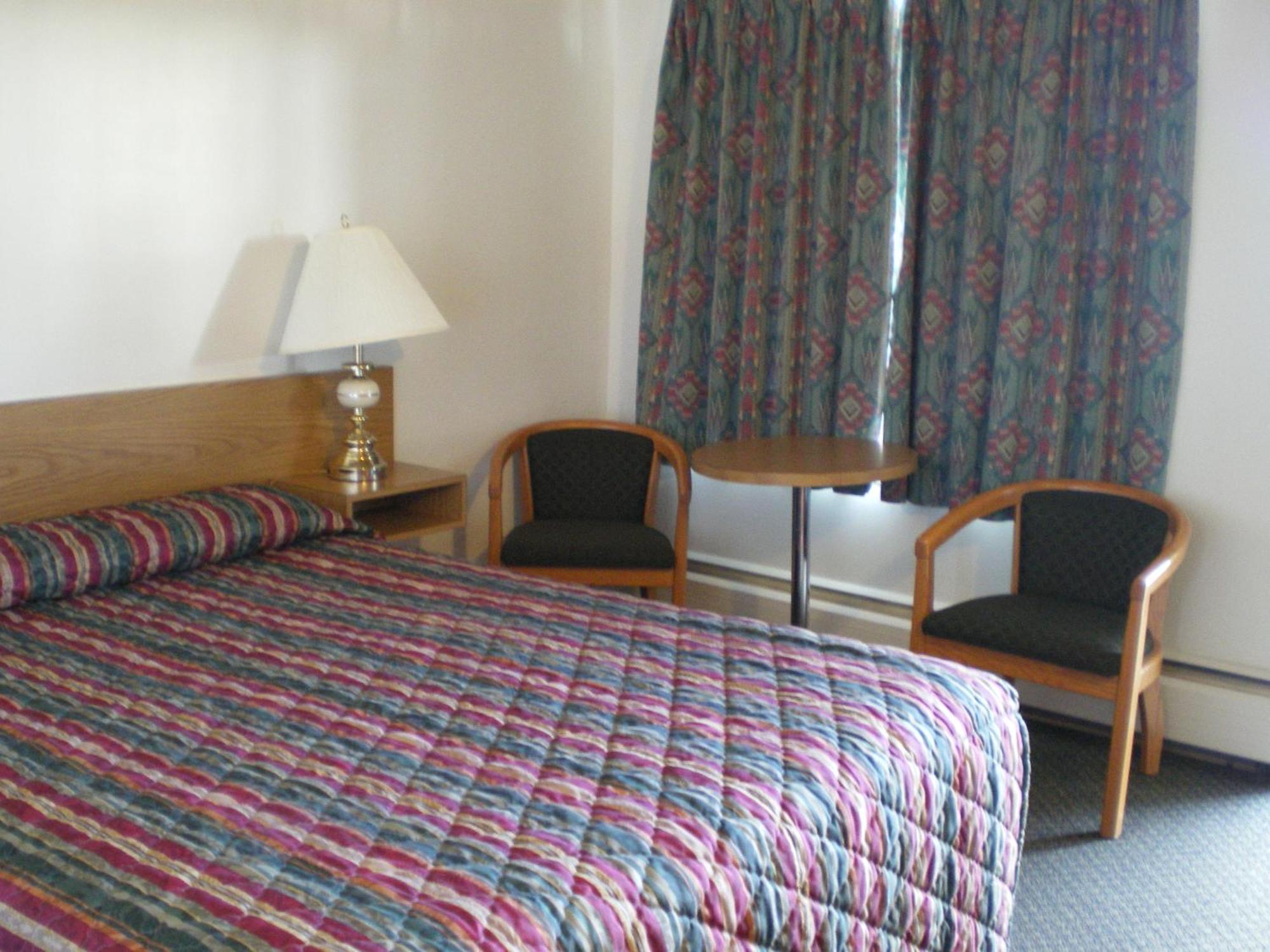 Sun-Dek Motel Medicine Hat Luaran gambar