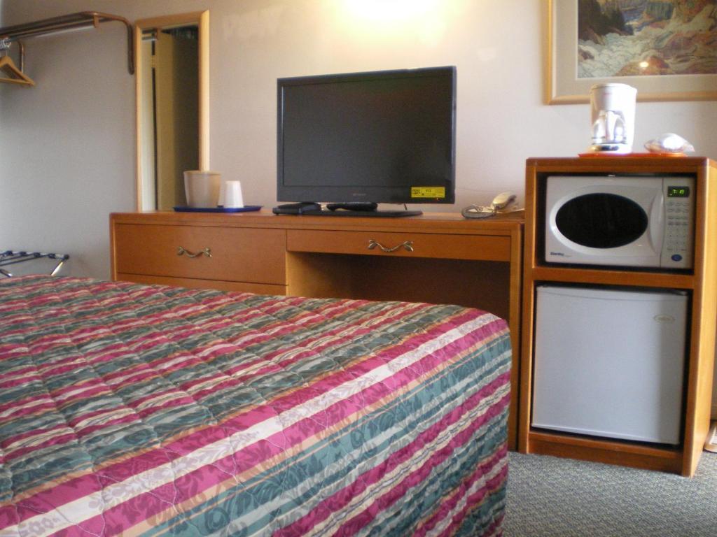 Sun-Dek Motel Medicine Hat Luaran gambar